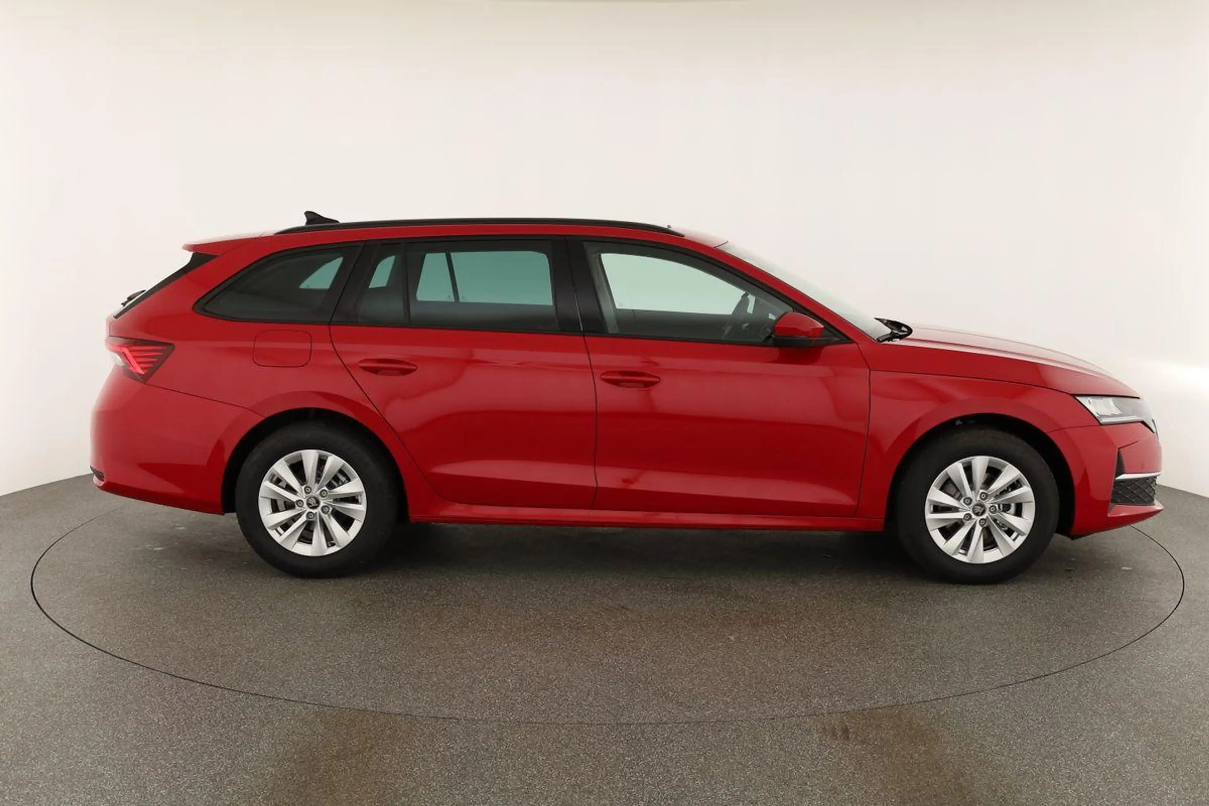 Skoda Octavia Combi TDI DSG Selection, Navi, Pano, AHK, Teillede — photo 26