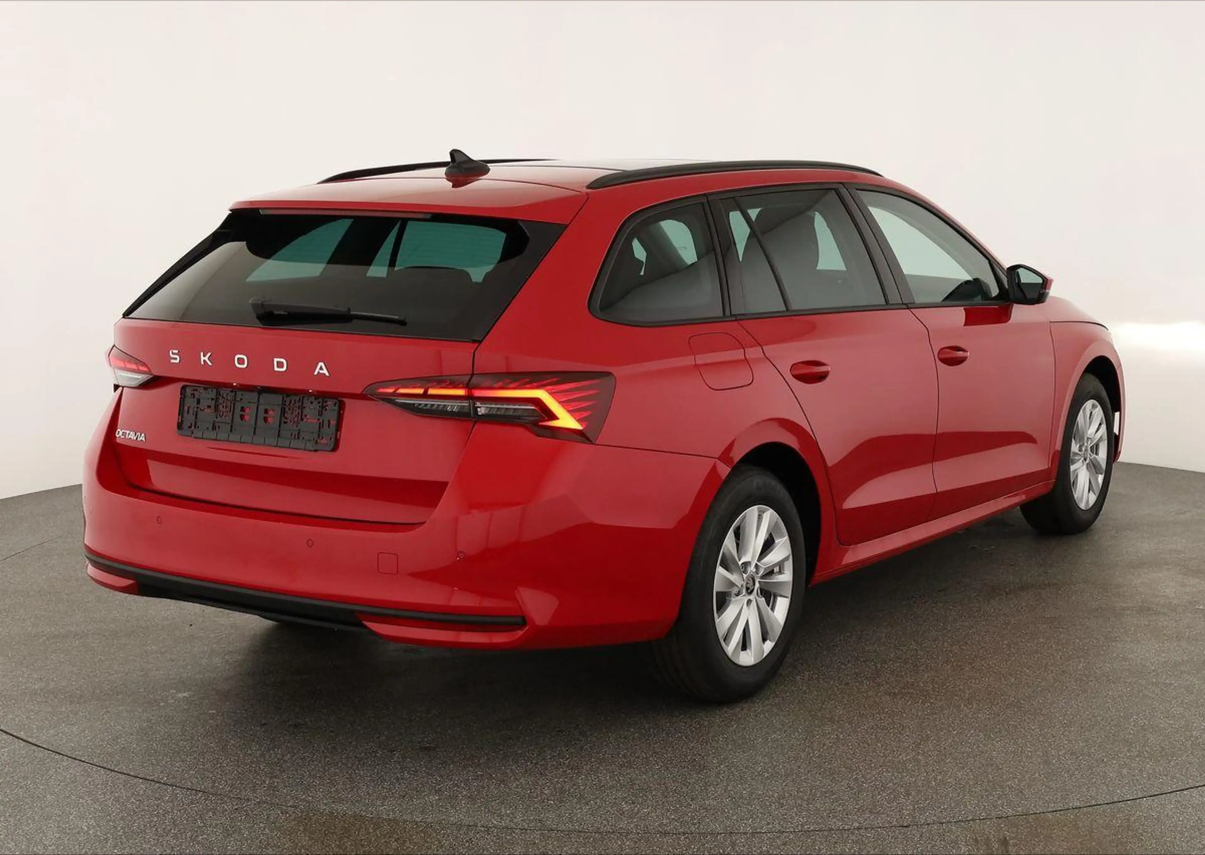 Skoda Octavia Combi TDI DSG Selection, Navi, Pano, AHK, Teillede — photo 4
