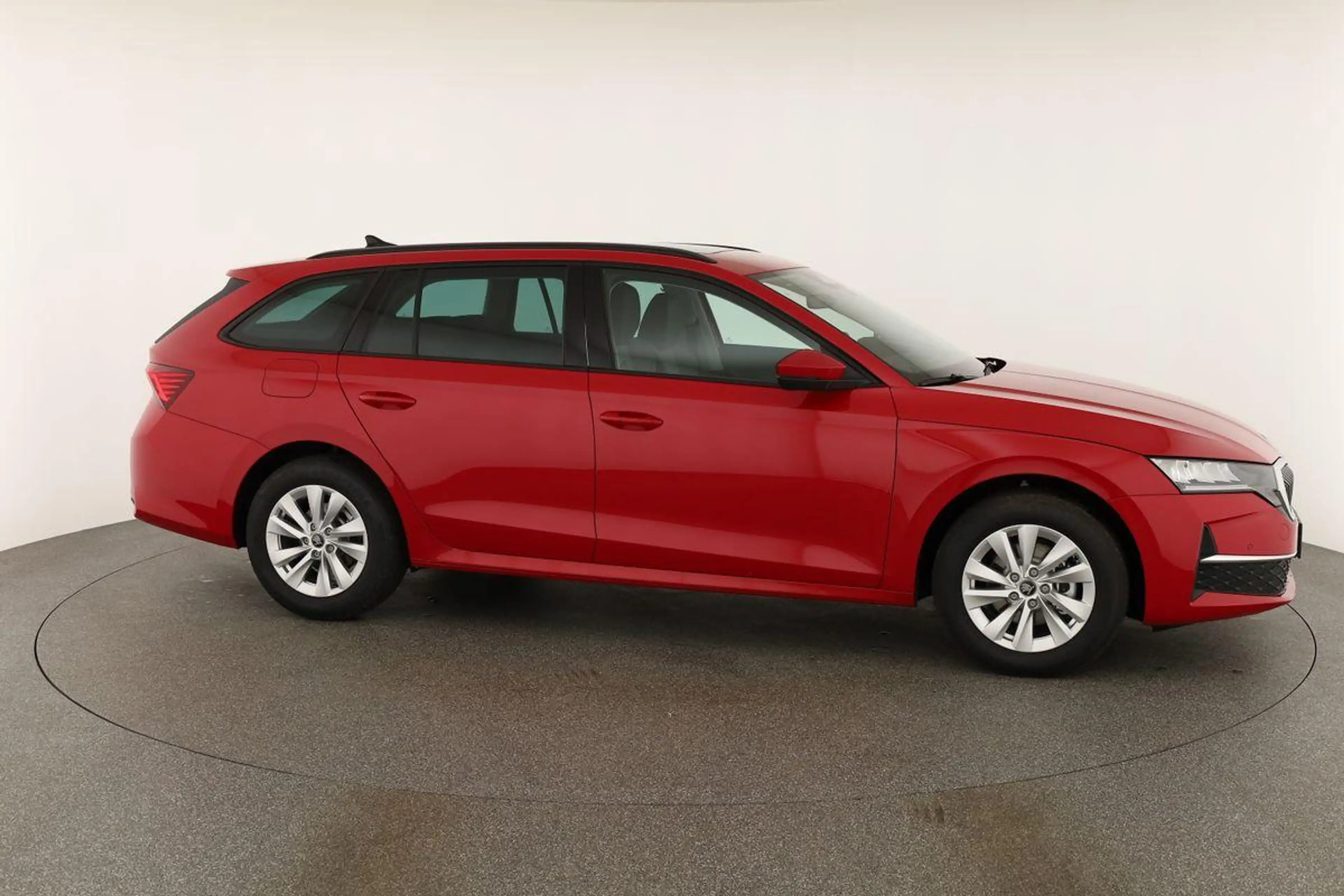 Skoda Octavia Combi TDI DSG Selection, Navi, Pano, AHK, Teillede — photo 27