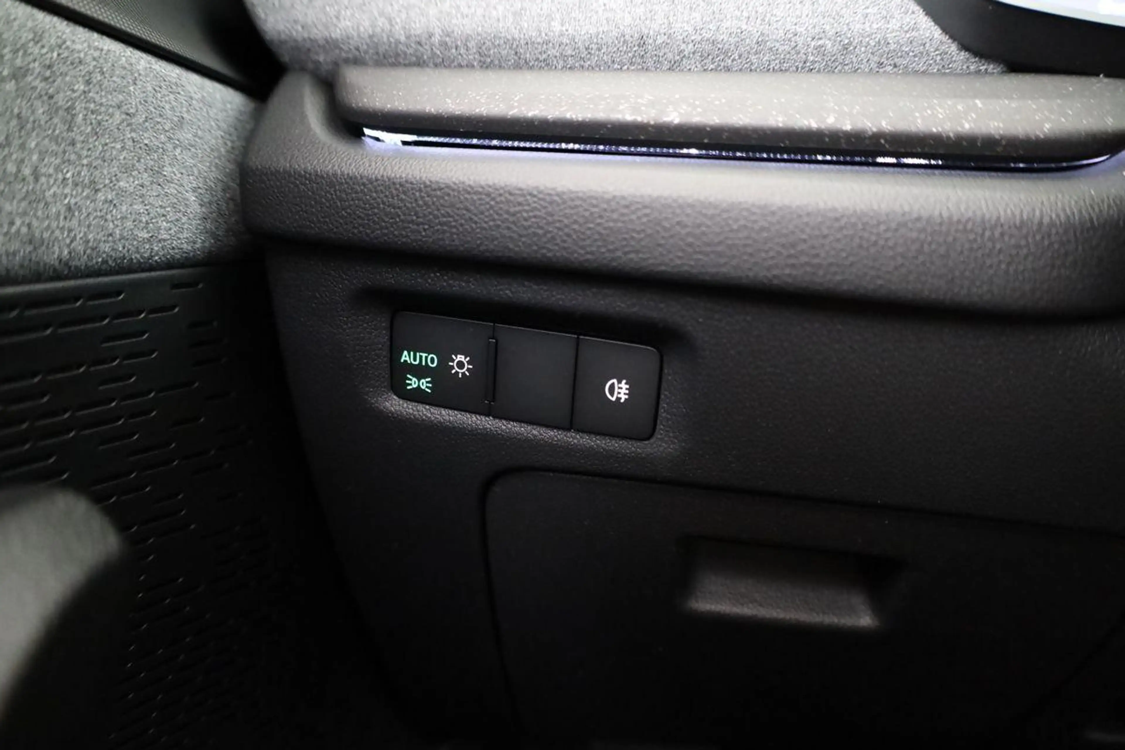 Skoda Octavia Combi TDI DSG Selection, Navi, Pano, AHK, Teillede — photo 10