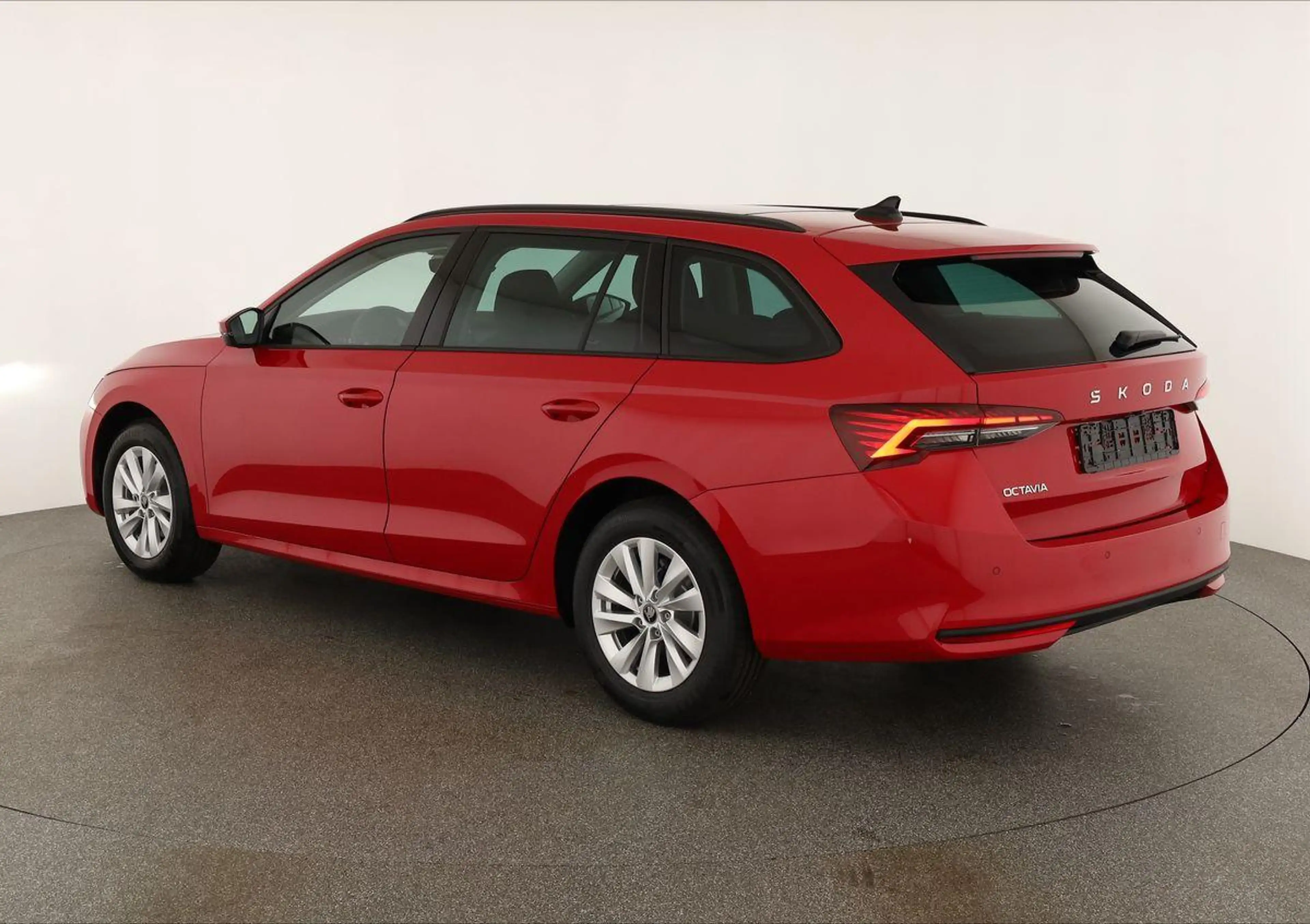 Skoda Octavia Combi TDI DSG Selection, Navi, Pano, AHK, Teillede — photo 5