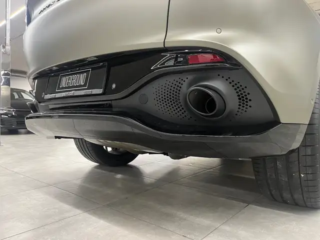 Aston Martin DBX 4.0 V8 TWIN TURBO Ansicht 14
