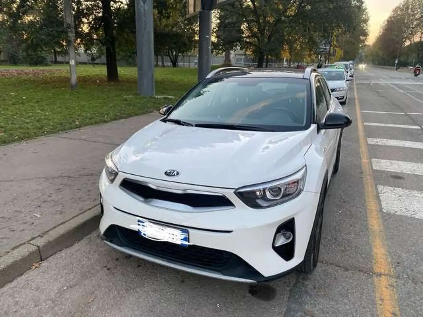 Kia Stonic Stonic 1.6 crdi Style 110cv Bianco - 1