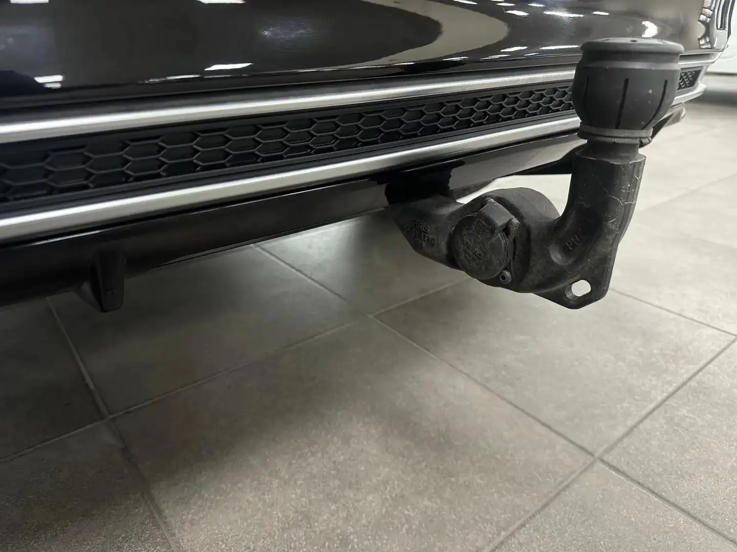 Audi Q5 2.0 TDI quattro Pro Line Zwart - 2