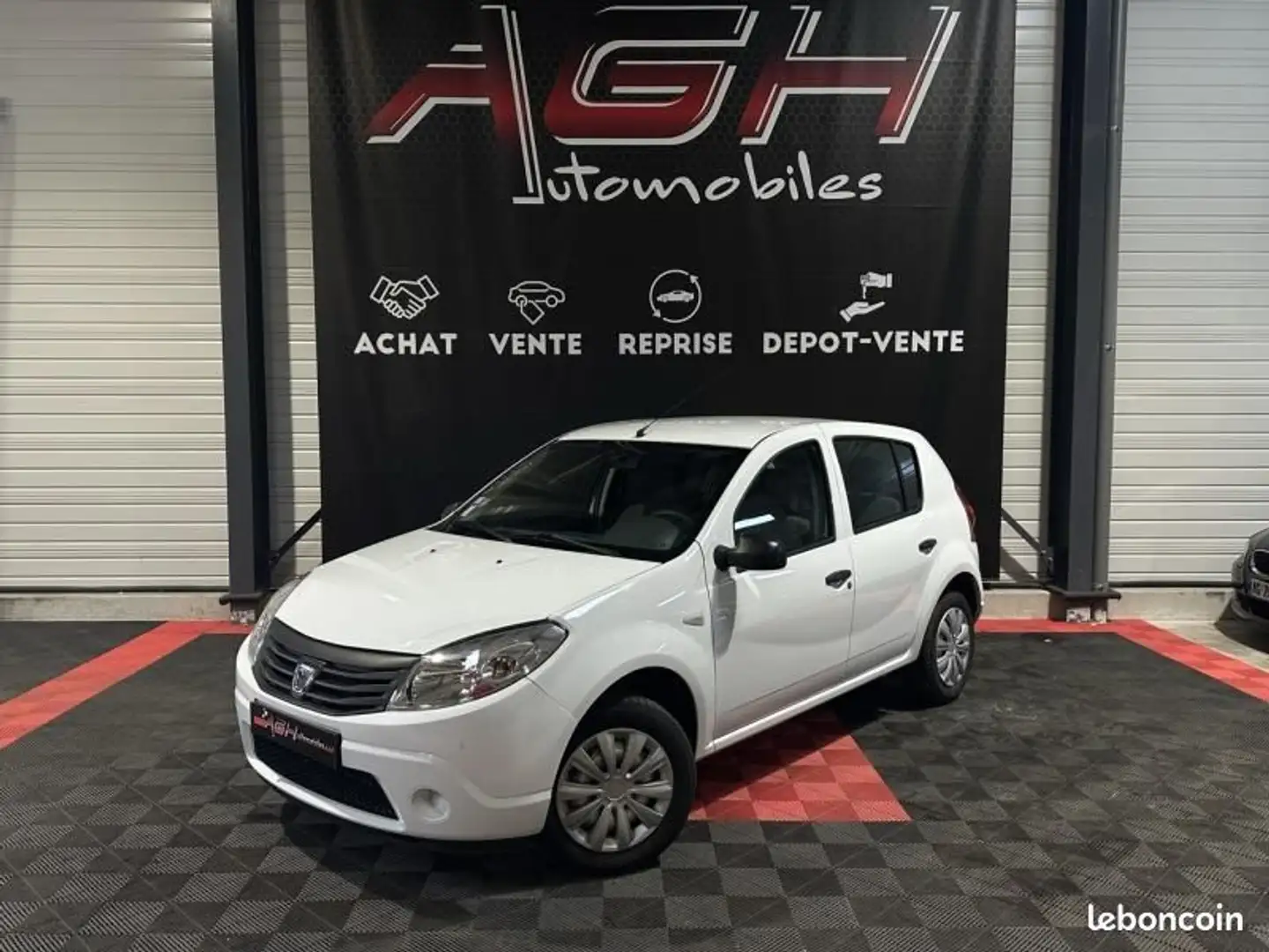 Dacia Sandero 1.2 16v 75ch Weiß - 1