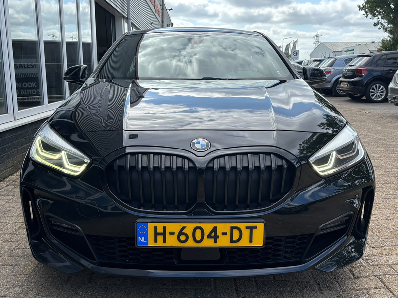 BMW 118 1-serie 118i Executive Edition | M Pakket | Leer | — photo 3