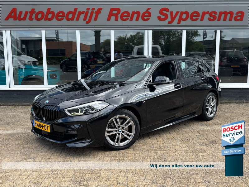 BMW 118 1-serie 118i Executive Edition | M Pakket | Leer |