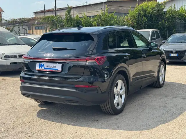 Audi Q4 E-Tron view 5