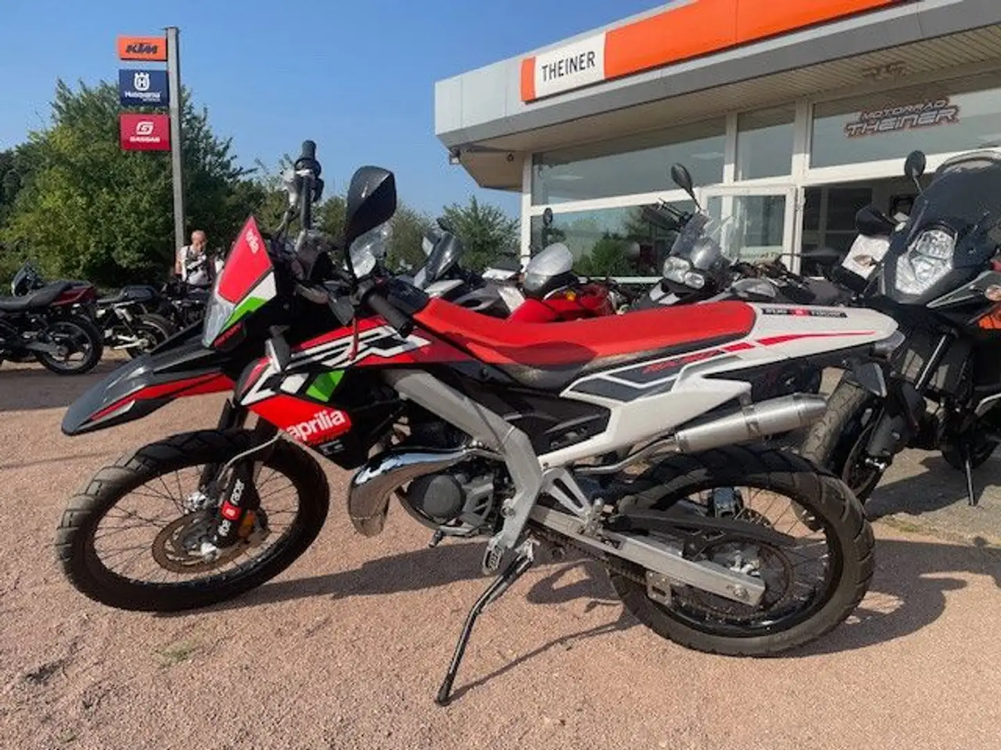 Aprilia SX 50 Factory Fekete - 1