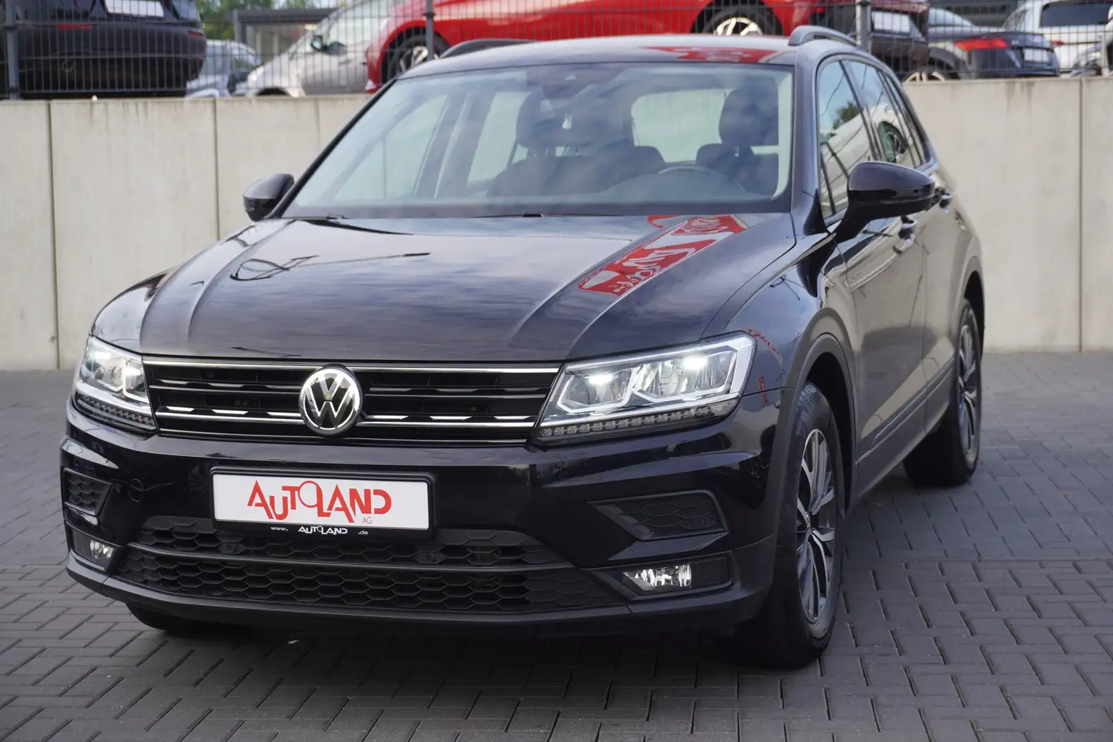 Volkswagen Tiguan 1.4 TSI LED Navi AHK PDC Tempomat Noir - 2