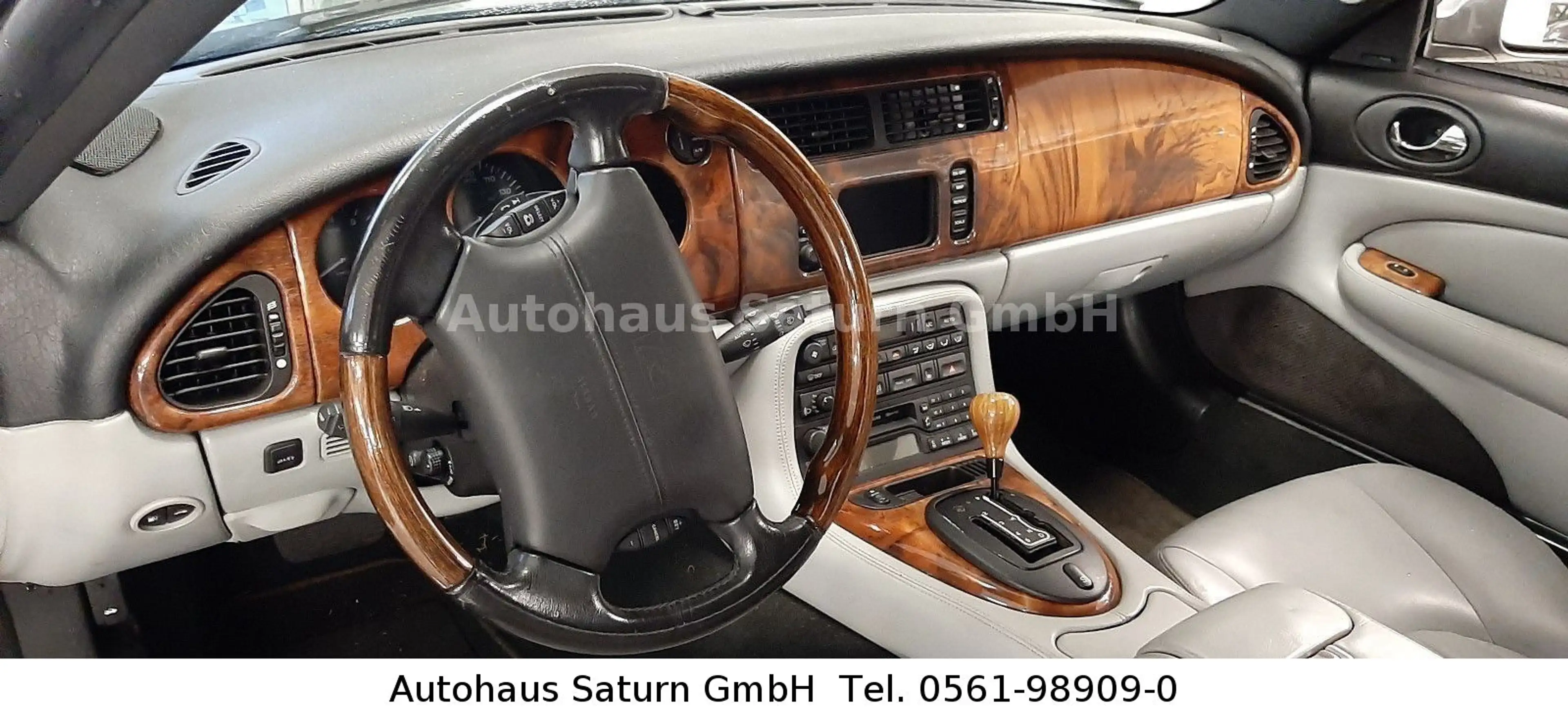 Jaguar XK8 4,2 L. V8 6 Gang Autom. Cabriolet — photo 13