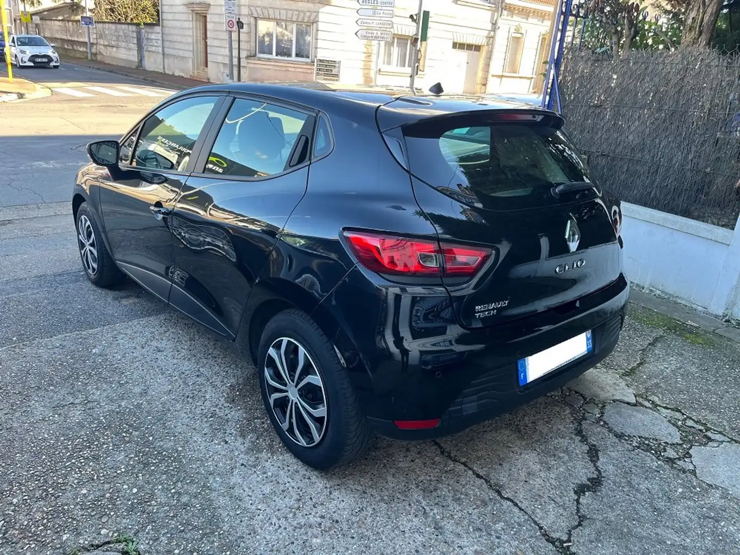 Renault Clio Clio IV dCi 75 eco2 Expression - 2