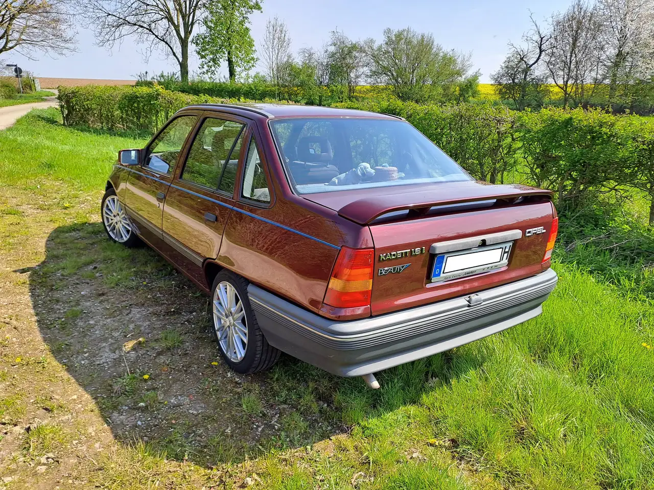 Opel Kadett E 1.6i Beauty, Stufenheck*Autom.*H-Kz*TÜV 6/27* Neulack* aus Familiebesitz*TOP !!!, foto 5