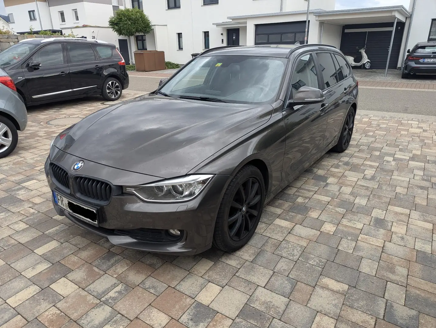 BMW 318 318d DPF Touring Aut. Brun - 1