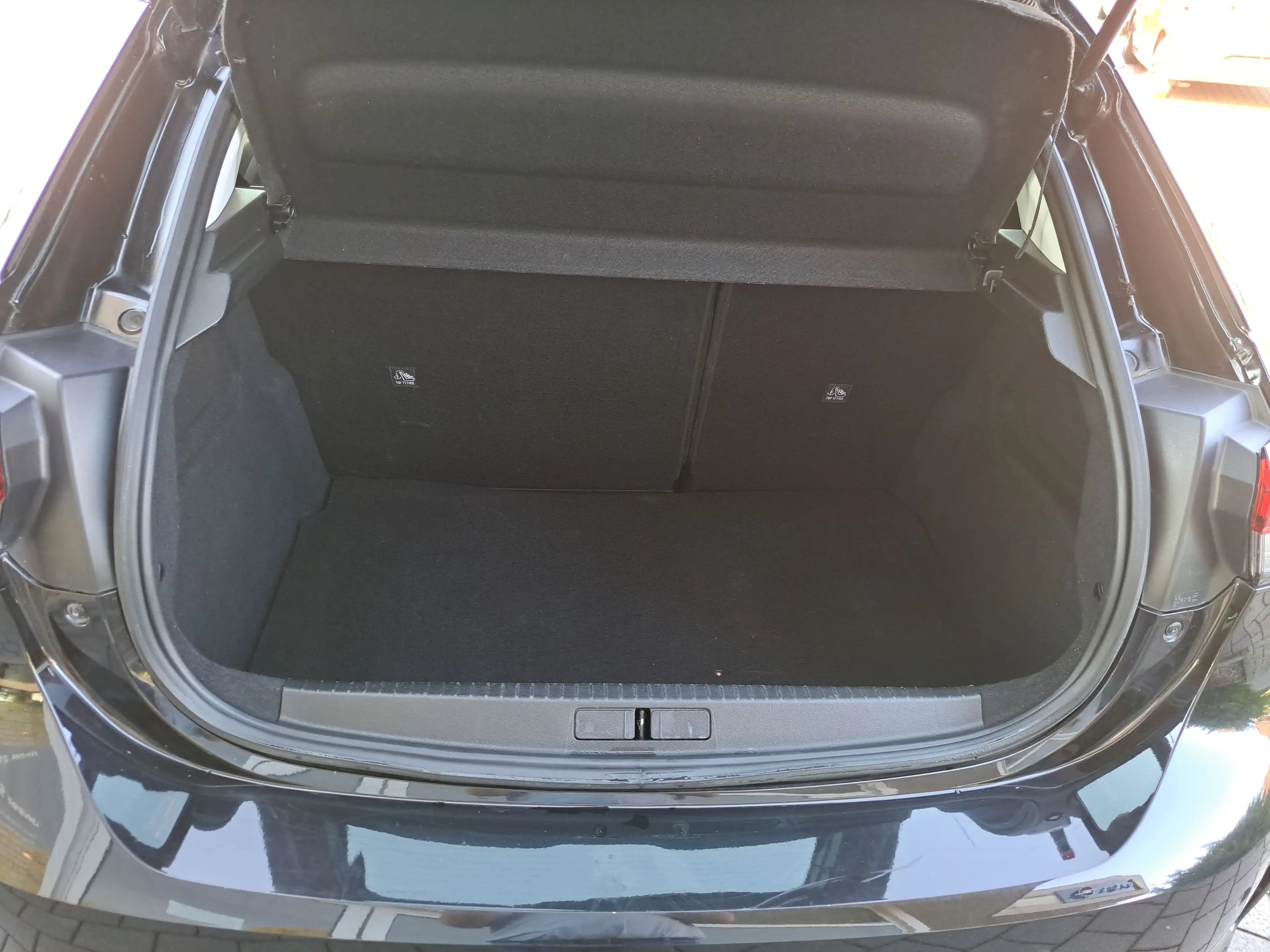 Opel Corsa F 1.2 Turbo Kam. SHZ Facelift PDC — photo 9