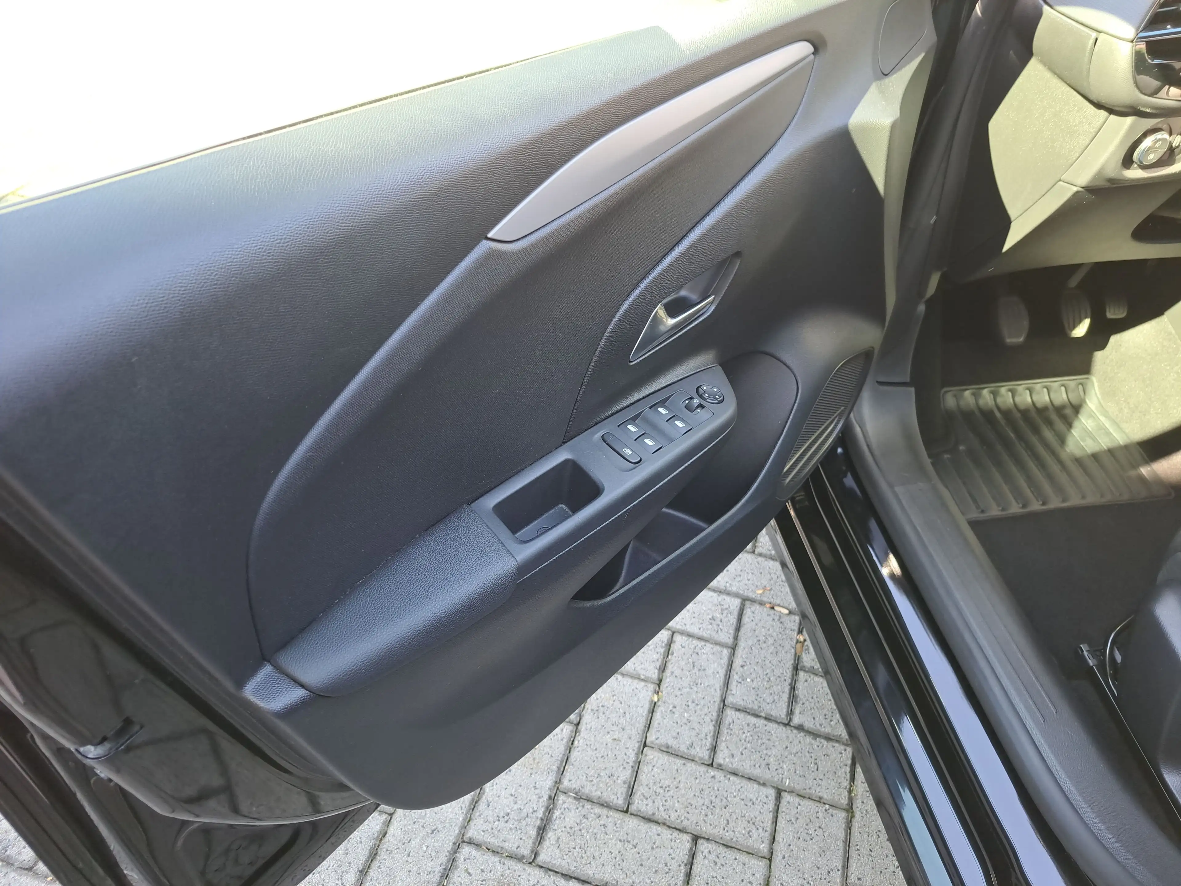 Opel Corsa F 1.2 Turbo Kam. SHZ Facelift PDC — photo 12