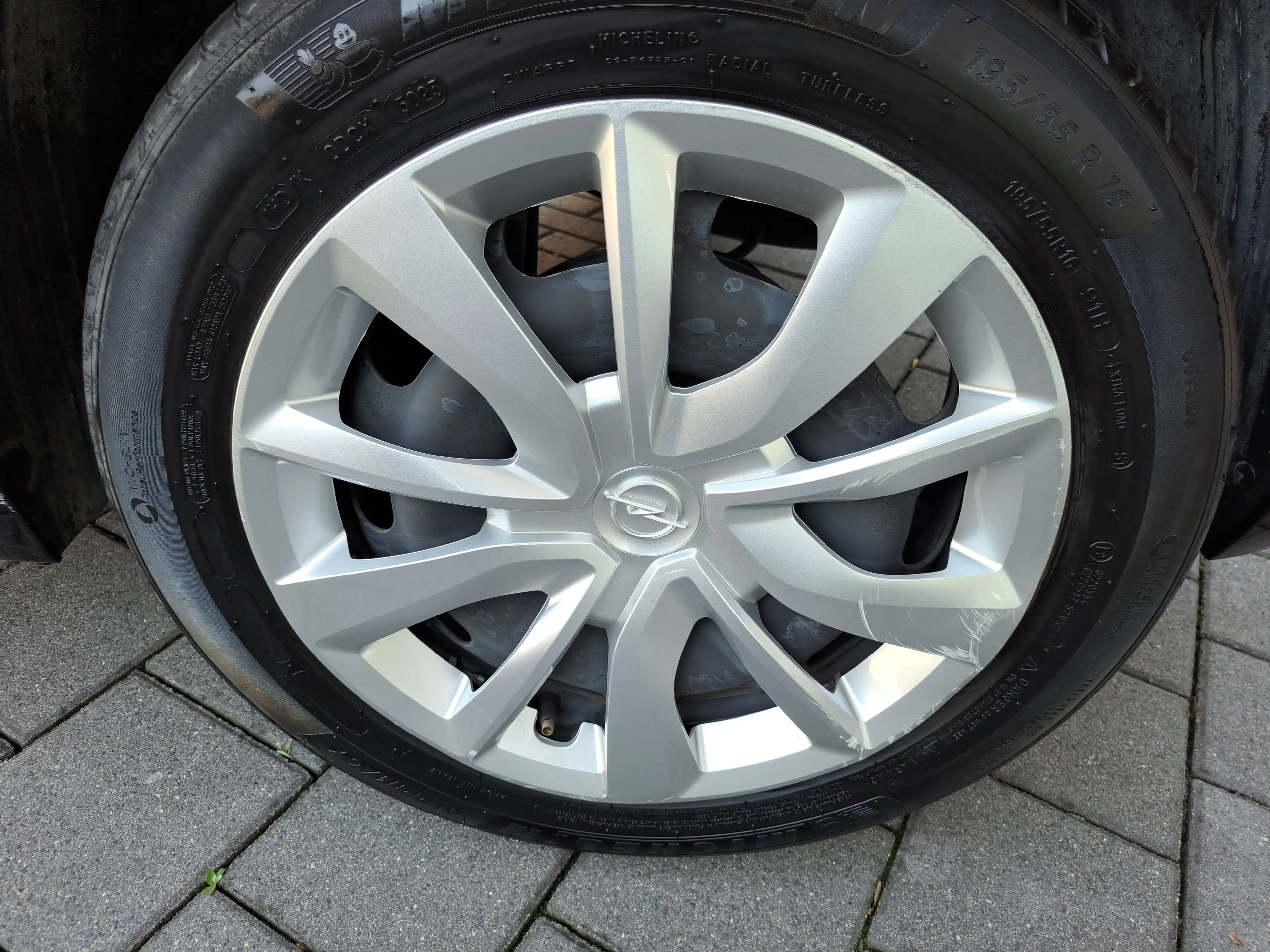 Opel Corsa F 1.2 Turbo Kam. SHZ Facelift PDC — photo 6