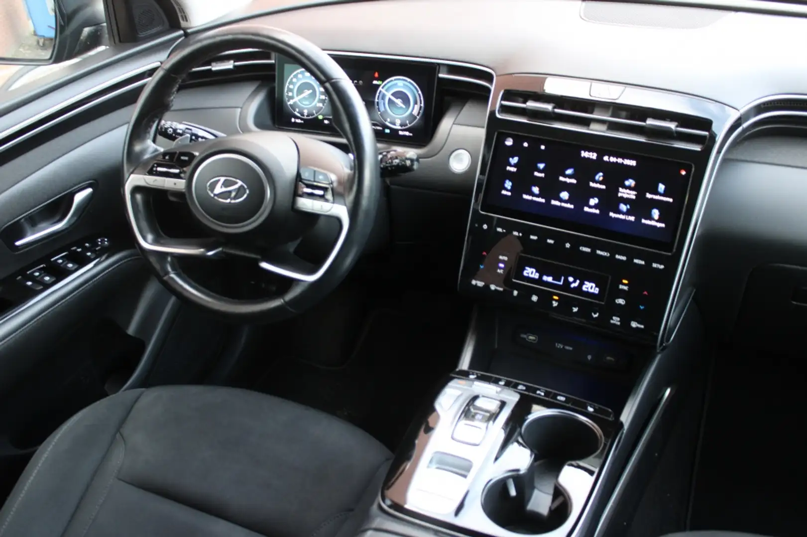 Hyundai TUCSON 1.6 T-GDI PHEV Comfort Smart | Trekhaak | 19 Inch Noir - 2