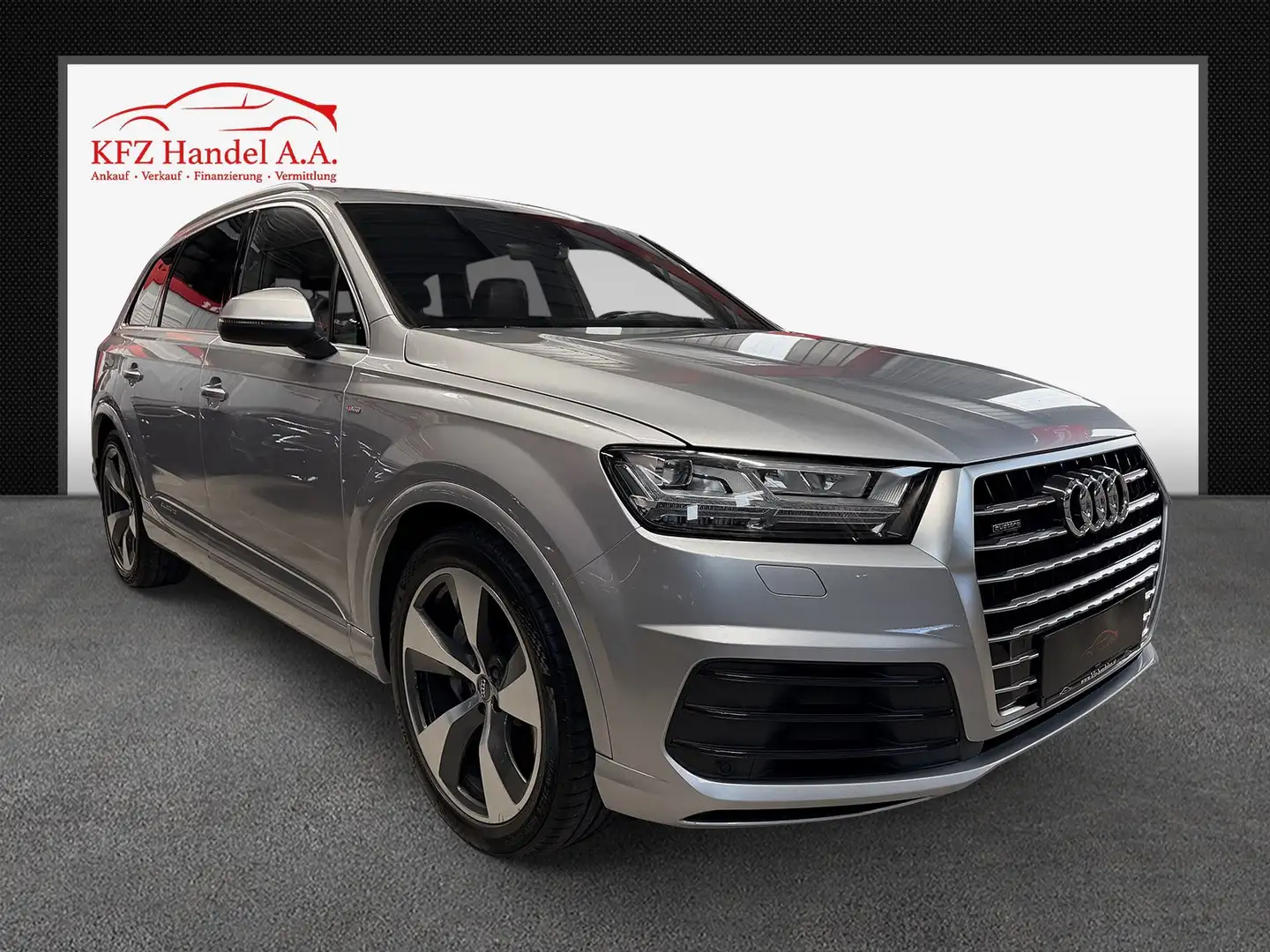 Audi Q7 3.0 TDI quattro S LINE * 7 SITZE * FINANZIERUNG * Grau - 2