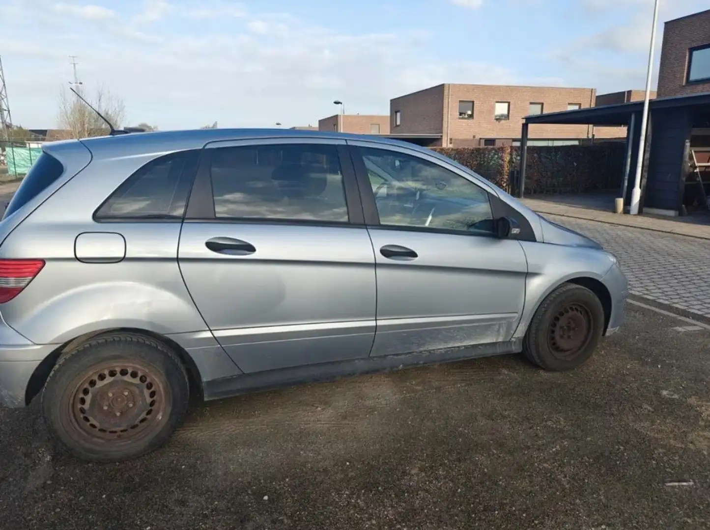 Mercedes-Benz B 150 - 2