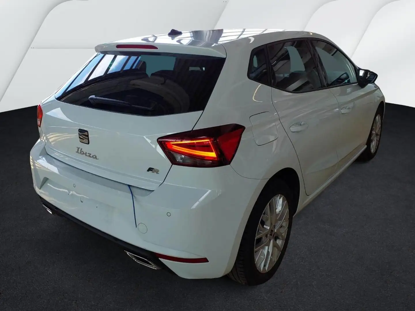 SEAT Ibiza 1.0 TSI FR NAV KAM PDC LED SHZ ALU Wit - 2