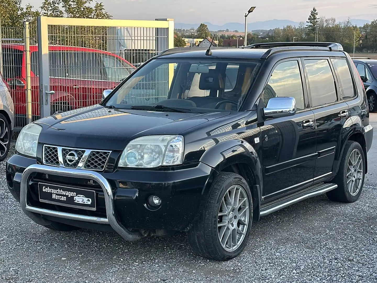 Nissan X-Trail X-TRAIL Elegance 2,2 dCi 16V Schwarz - 1