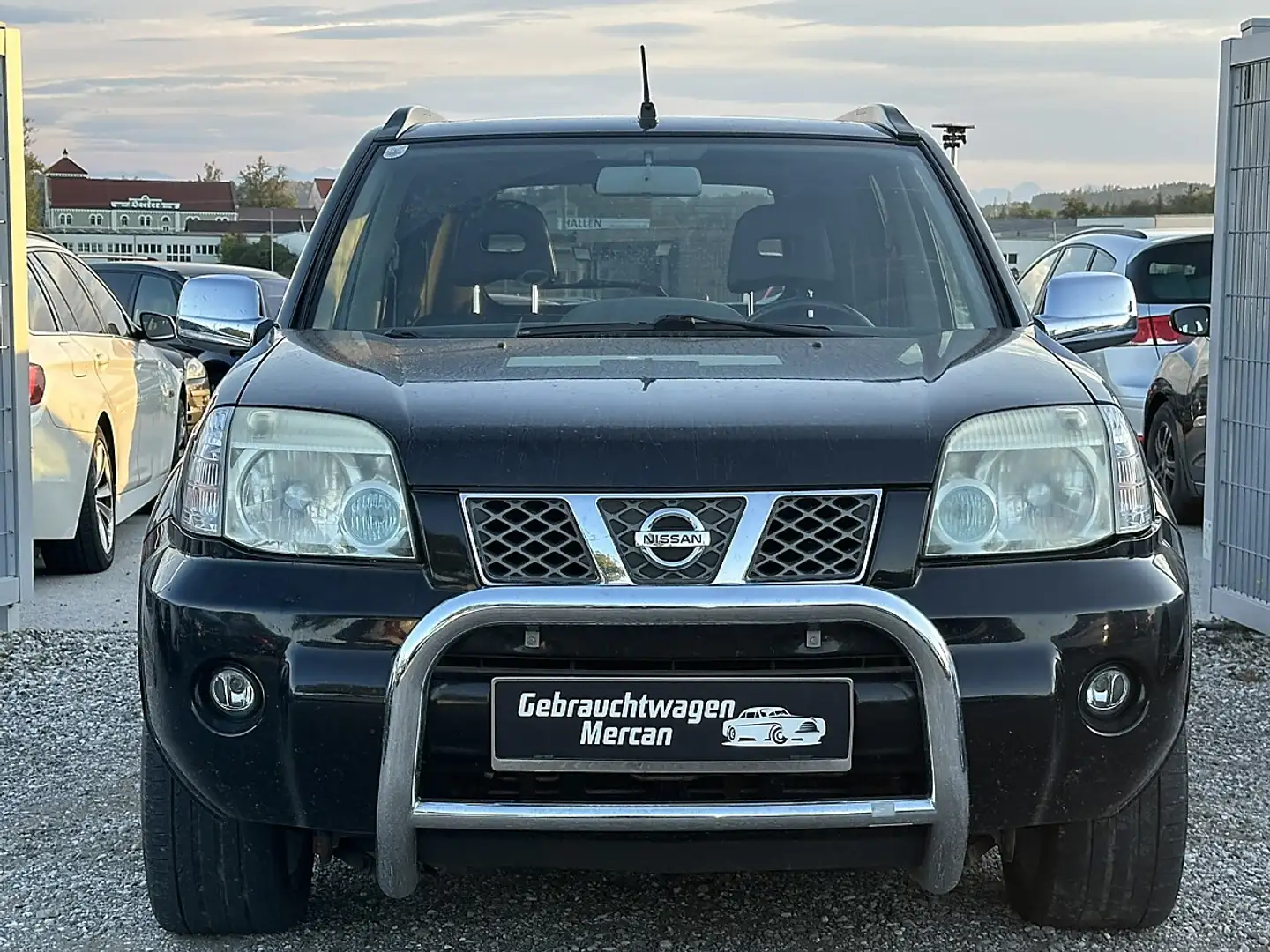 Nissan X-Trail X-TRAIL Elegance 2,2 dCi 16V Schwarz - 2