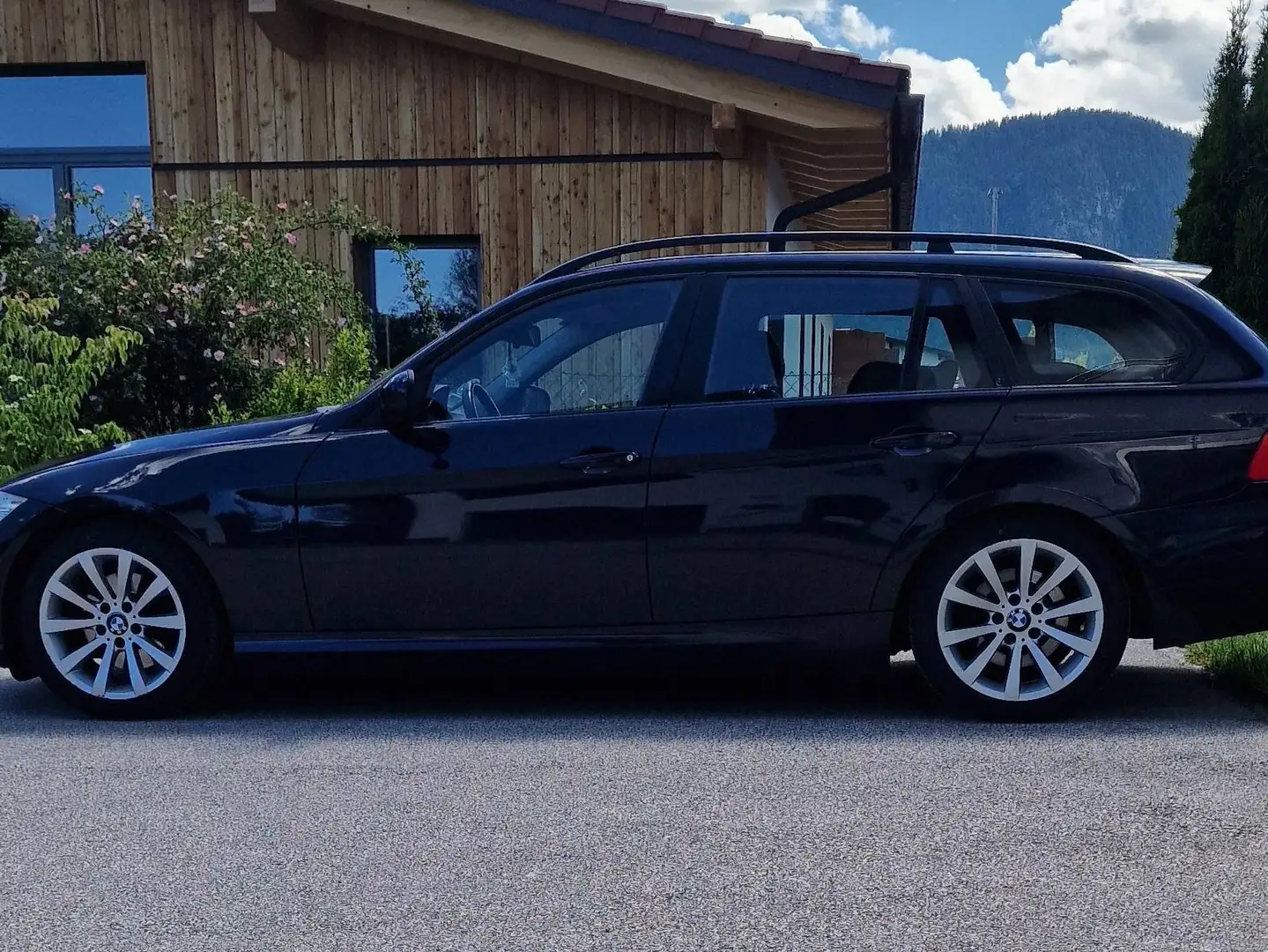 BMW 318 318d Touring Österreich-Paket Österreich-Paket Blau - 1