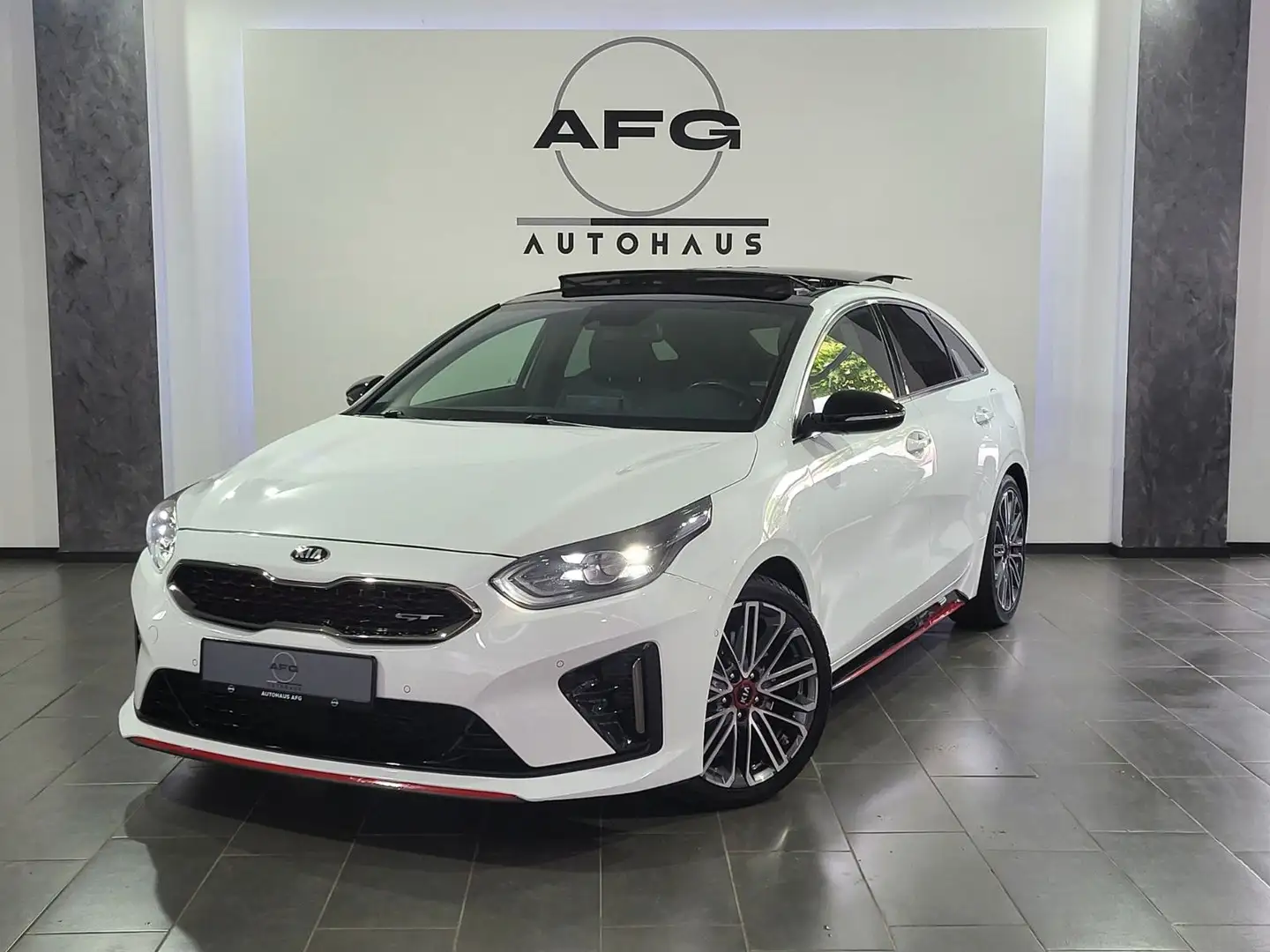 Kia ProCeed / pro_cee'd pro cee'd GT*PANO-SCHIEBEDACH*KAMERA*AUTOMATIK Weiß - 1