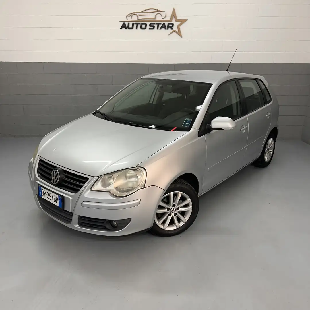 Volkswagen Polo 5p 1.2 Comfortline Neopatentati - 2