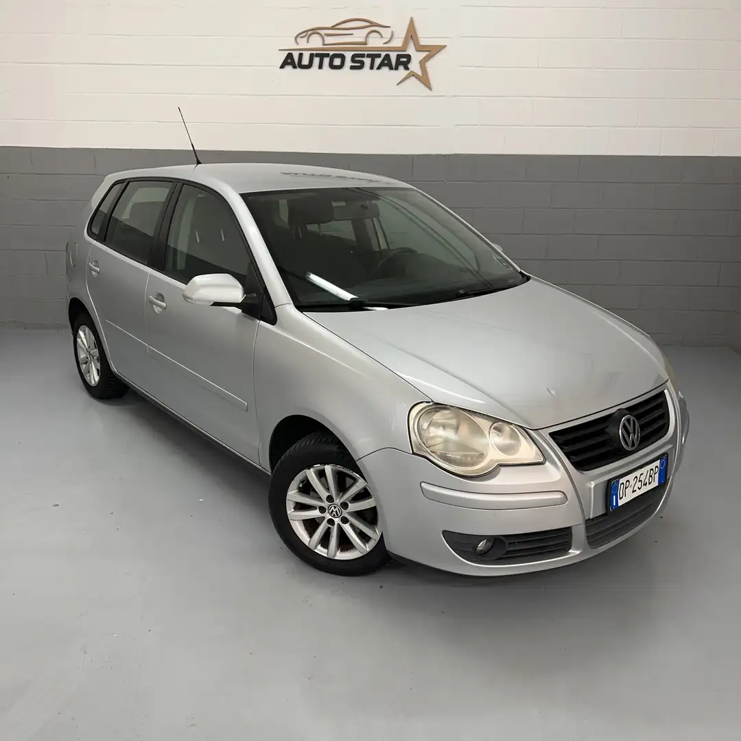 Volkswagen Polo 5p 1.2 Comfortline Neopatentati - 1