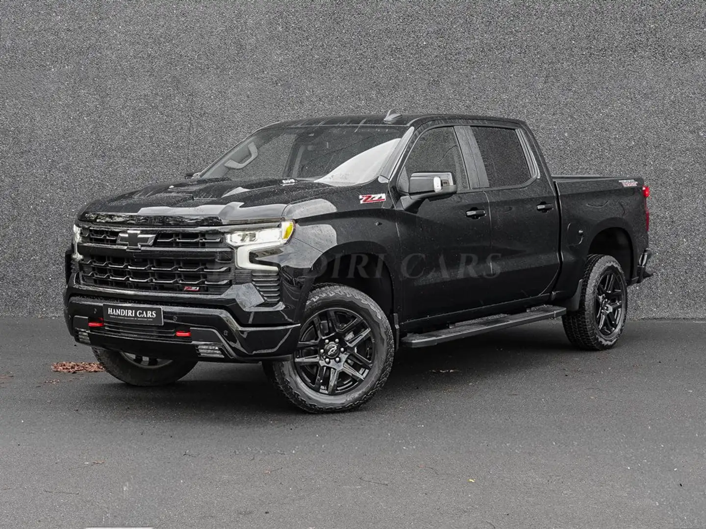Chevrolet Silverado 2025 LT Trail Boss €59500 6.2L V8 SPORT UITLAAT Black - 1