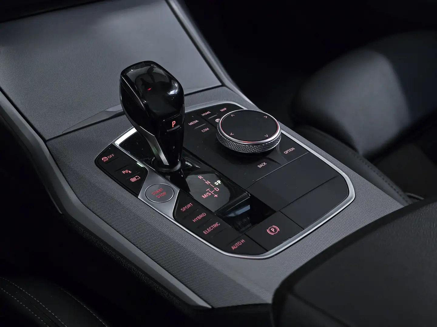 BMW 330 e✖ AUTO | APPLE CARPLAY | BLACK PACK | TVA ✔ Noir - 2