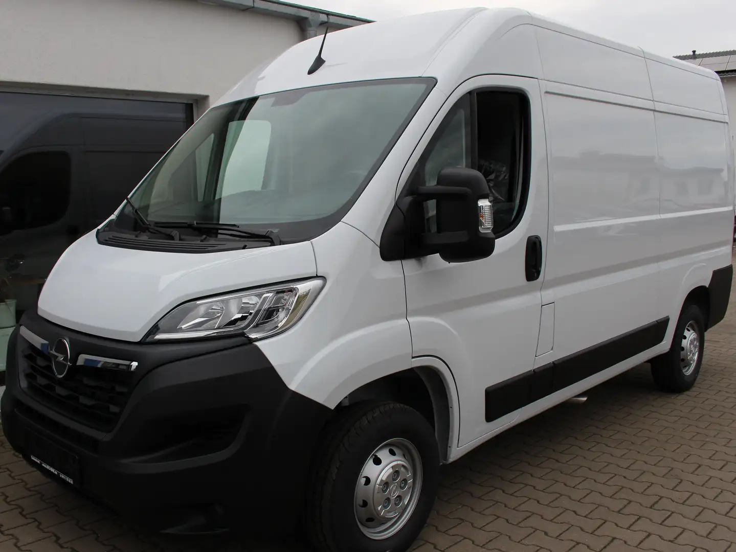 Opel Movano L2H2 3,3t Edition Weiß - 1