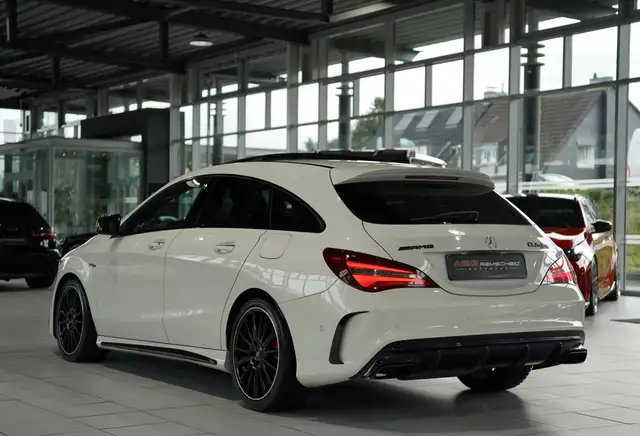 Mercedes-Benz Cla Class view 10
