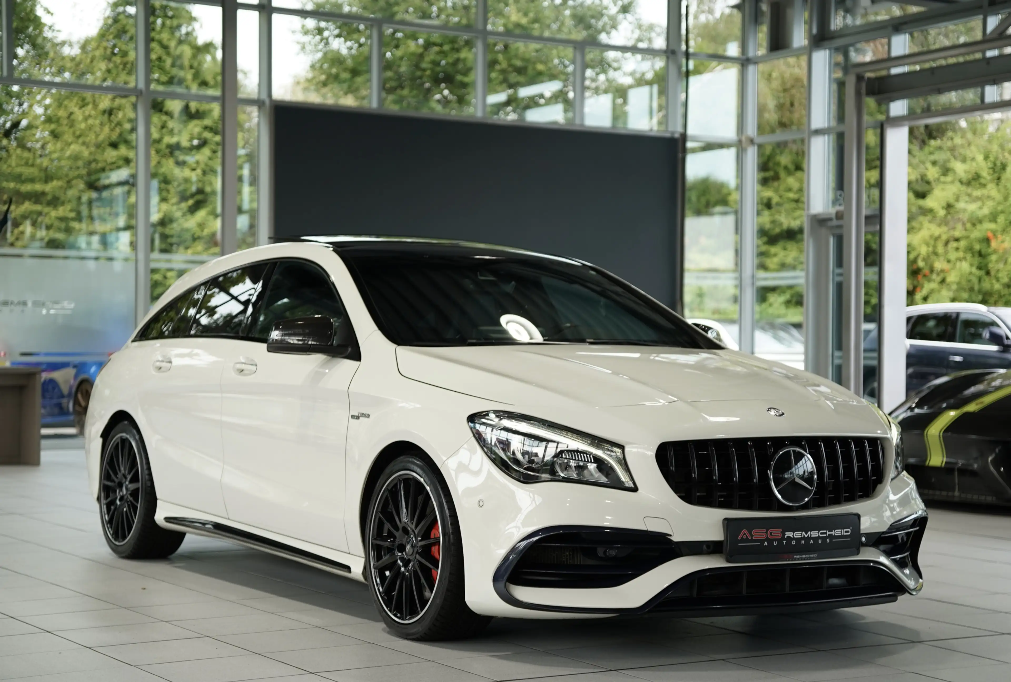 Mercedes-Benz CLA 45 AMG Schale *Pano S-Abgas * — photo 5