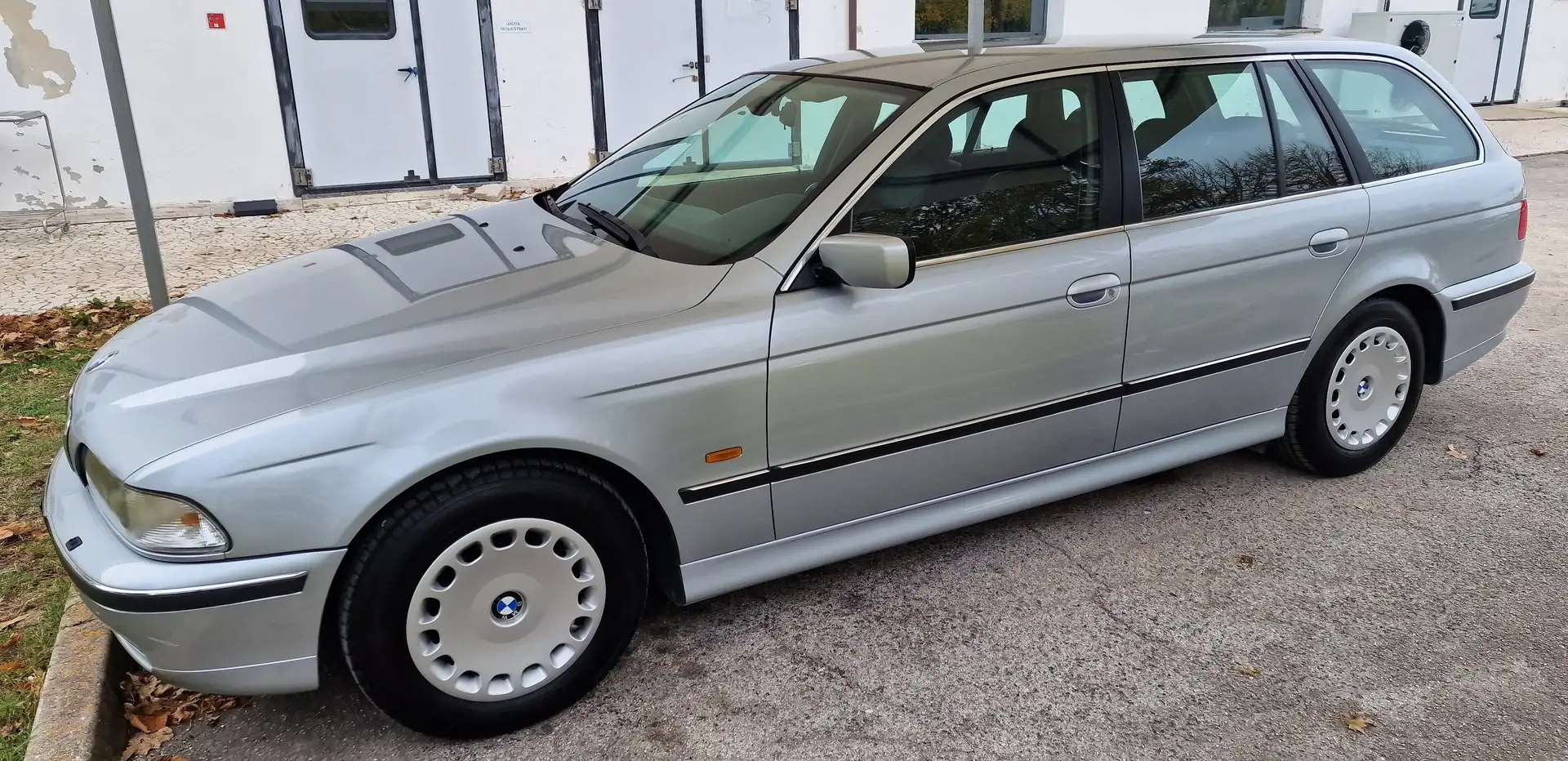 BMW 525 Serie 5 E39 Touring 525tds STORICA ASI Argent - 1