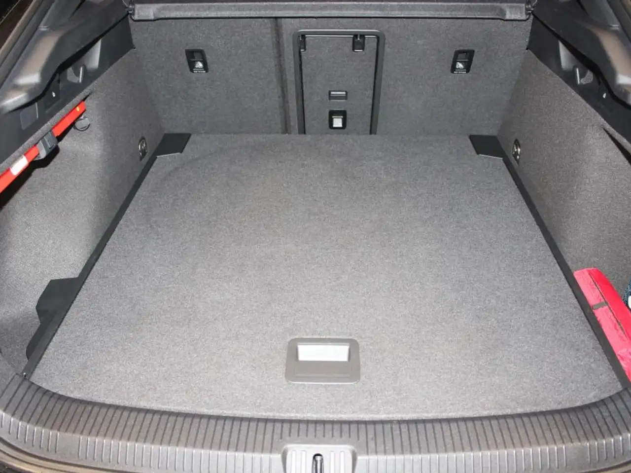 Volkswagen ID.7 PRO 82 kWh +H&K +PANO +360" +DCC +IQ.LIGHT +ACC + 13