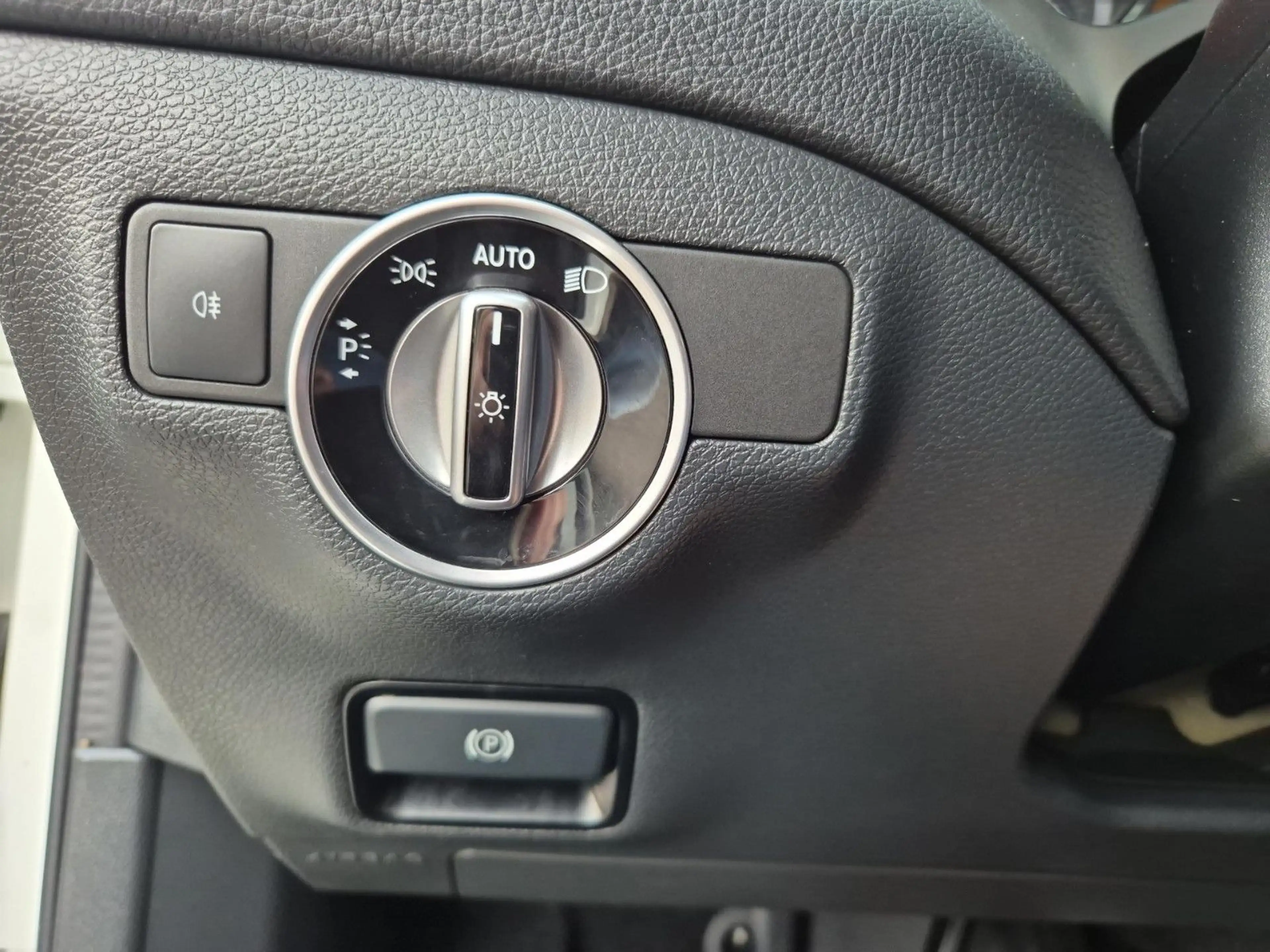 Mercedes-Benz A 220 A220 4MATIC AMG Line DCT Edition/PANO/KAMERA/ — photo 12
