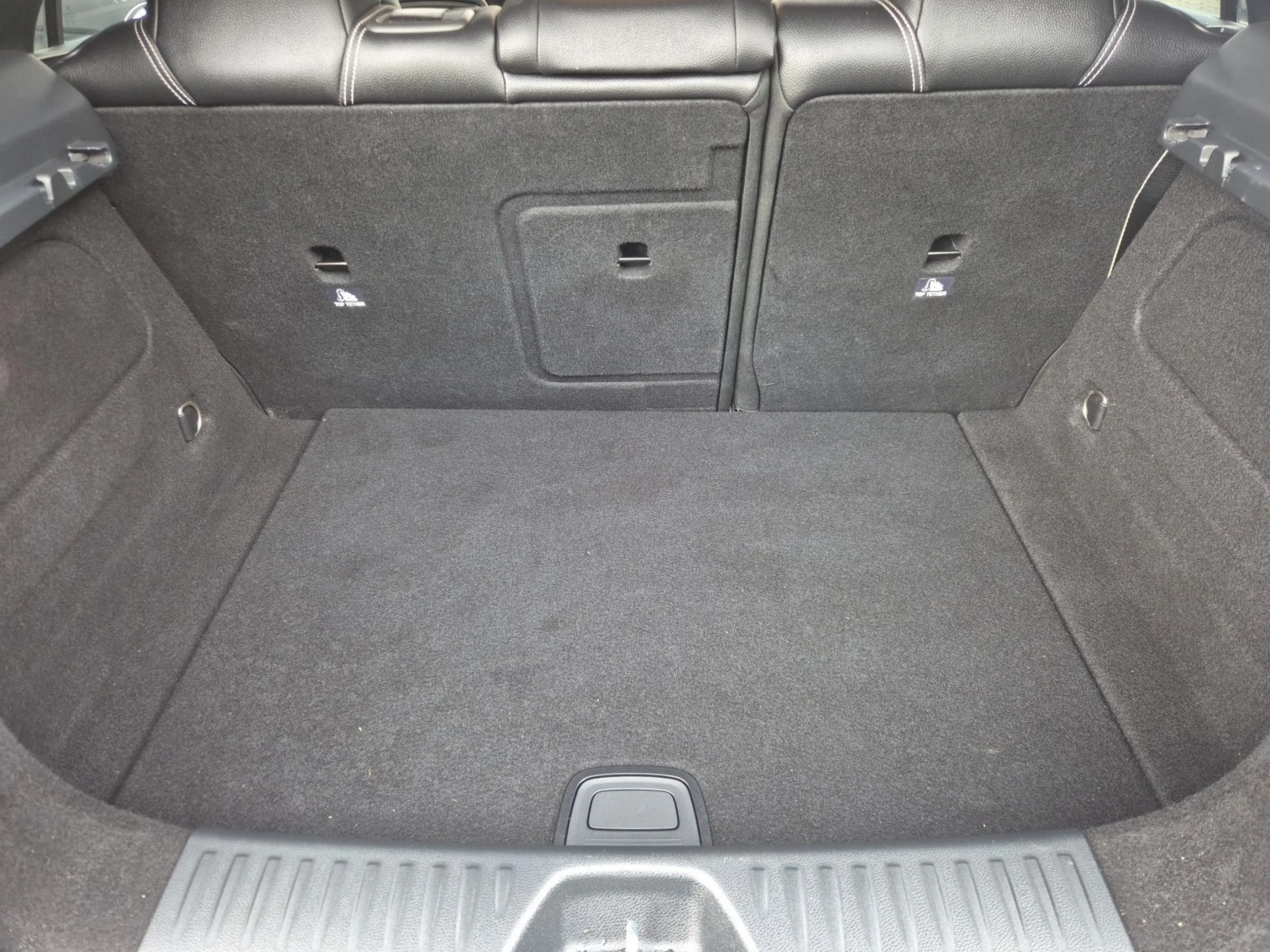 Mercedes-Benz A 220 A220 4MATIC AMG Line DCT Edition/PANO/KAMERA/ — photo 7