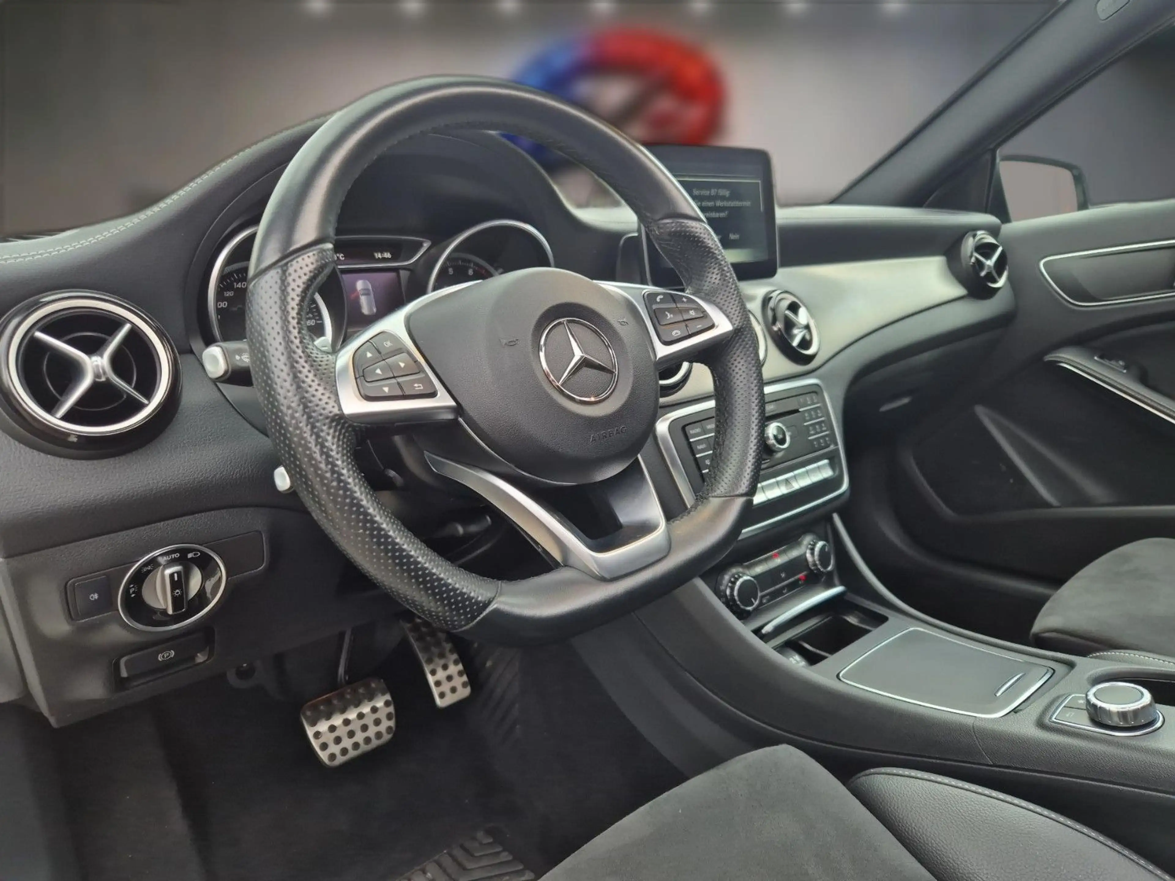 Mercedes-Benz A 220 A220 4MATIC AMG Line DCT Edition/PANO/KAMERA/ — photo 15
