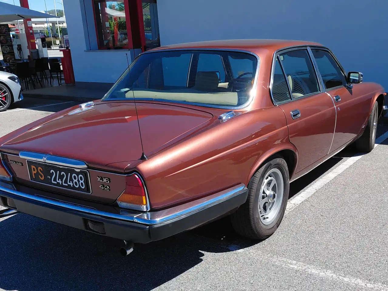 Jaguar XJ6 4.2, foto 8