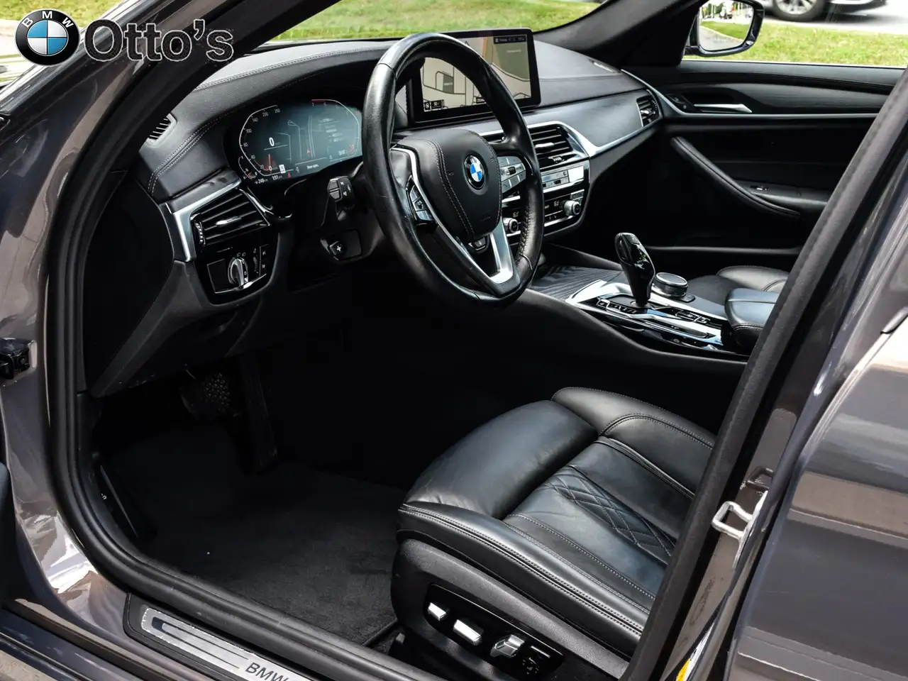 BMW 5 Series photo BMW 5 Series