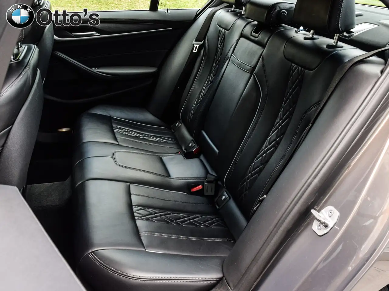 BMW 5 Series photo BMW 5 Series