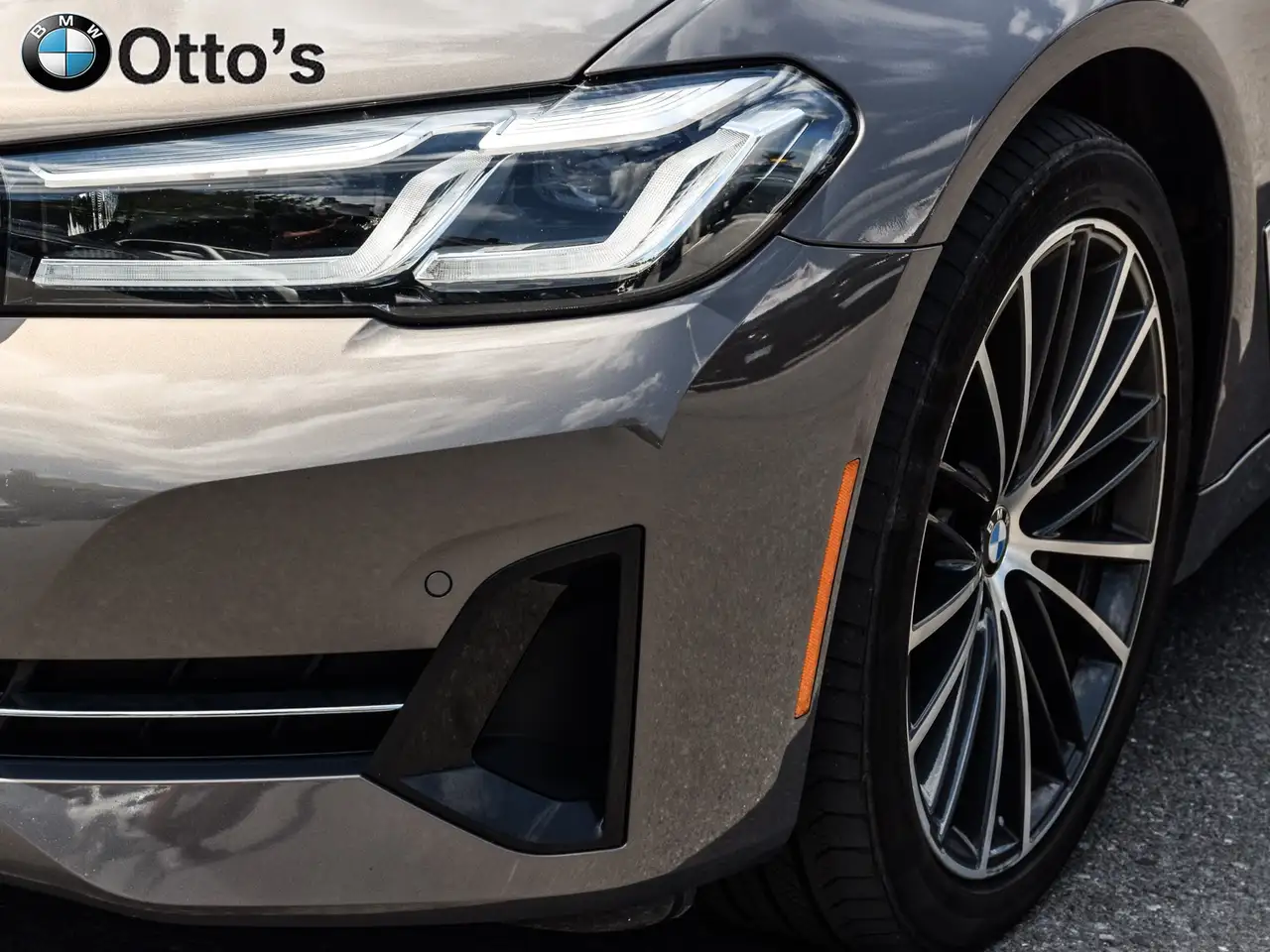 BMW 5 Series photo BMW 5 Series