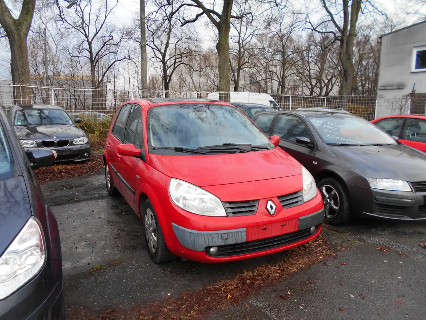 Renault Scenic 1.9 dCi Avantage.Auto mit TÜV und Klima Rot - 2