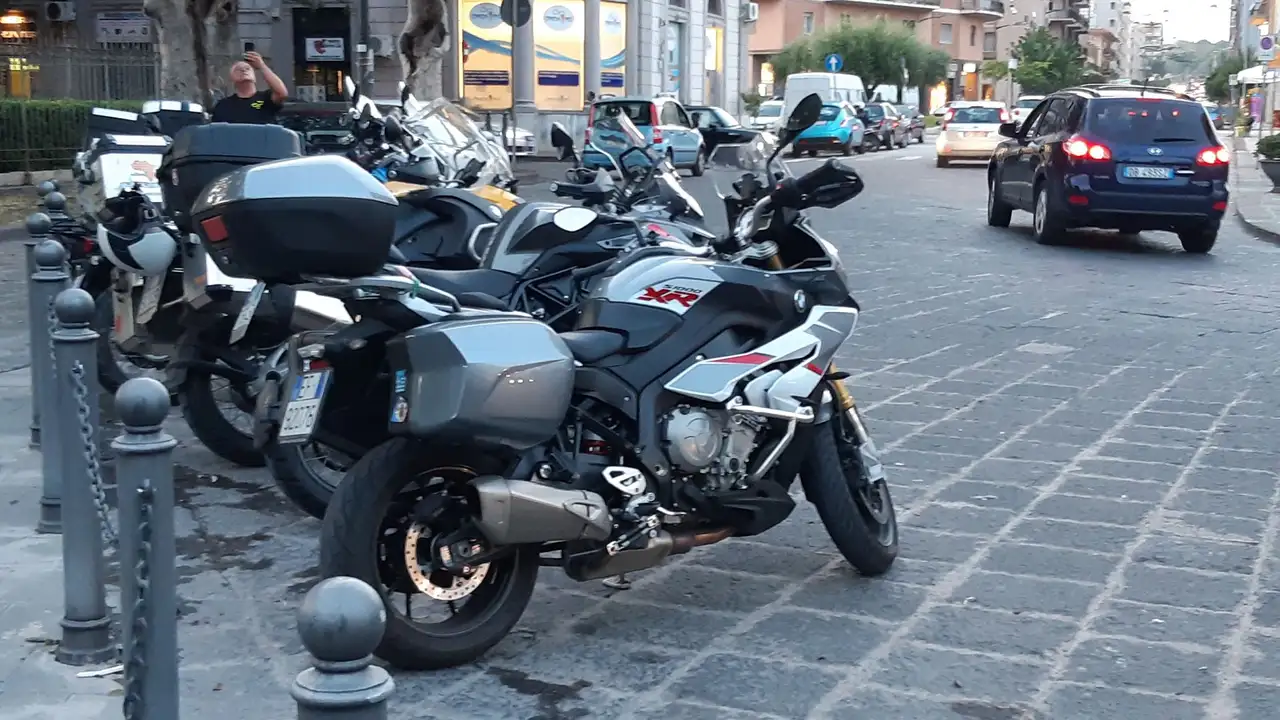 BMW S 1000 XR