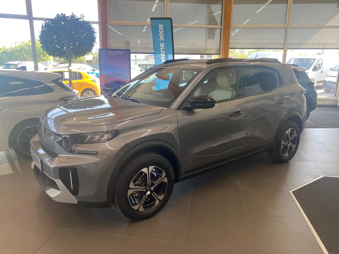 Citroen C3 Aircross Hybrid 145 Max Šedá - 1
