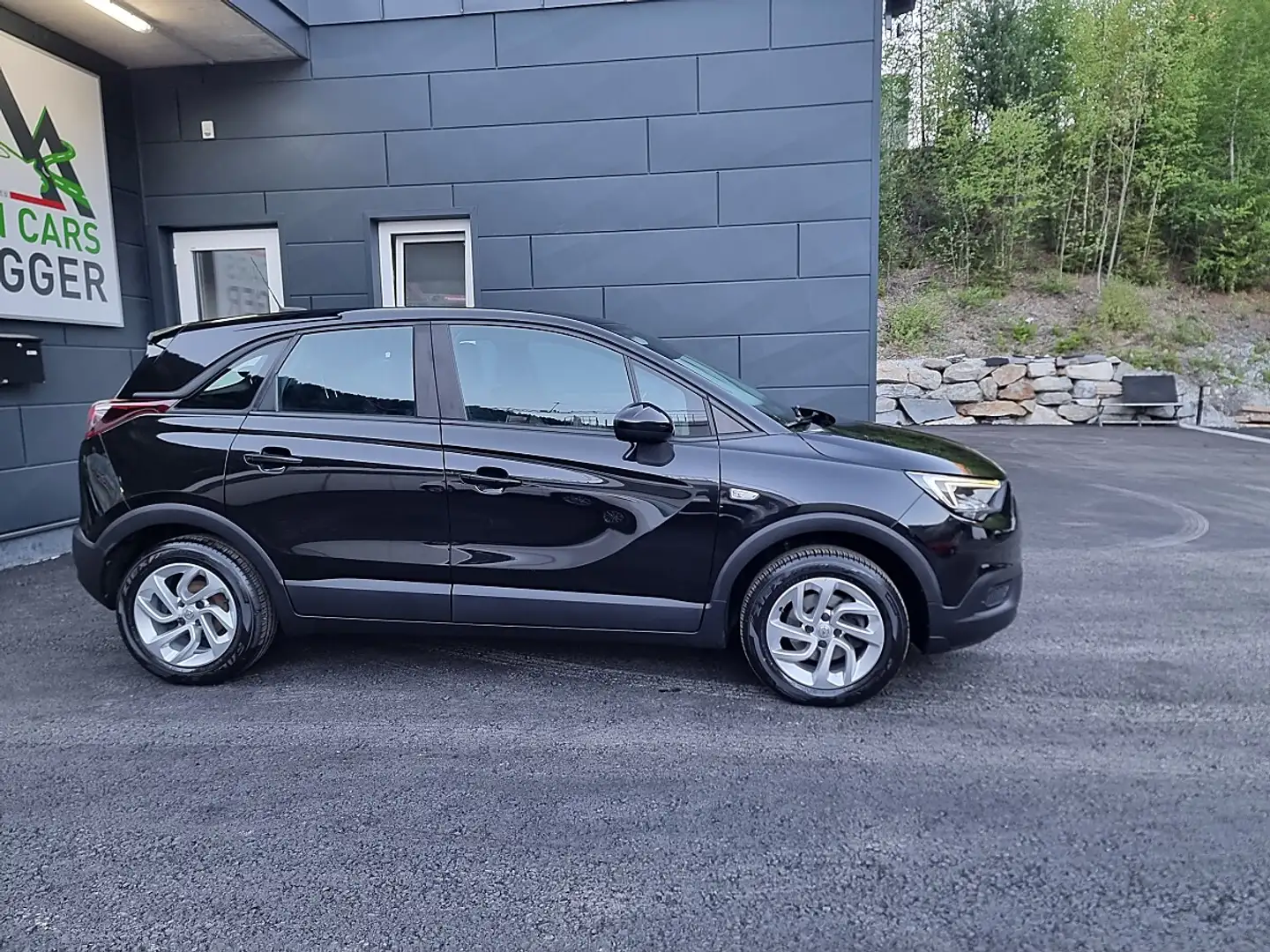 Opel Crossland X 1,2 Edition**MINI-SUV** Schwarz - 2