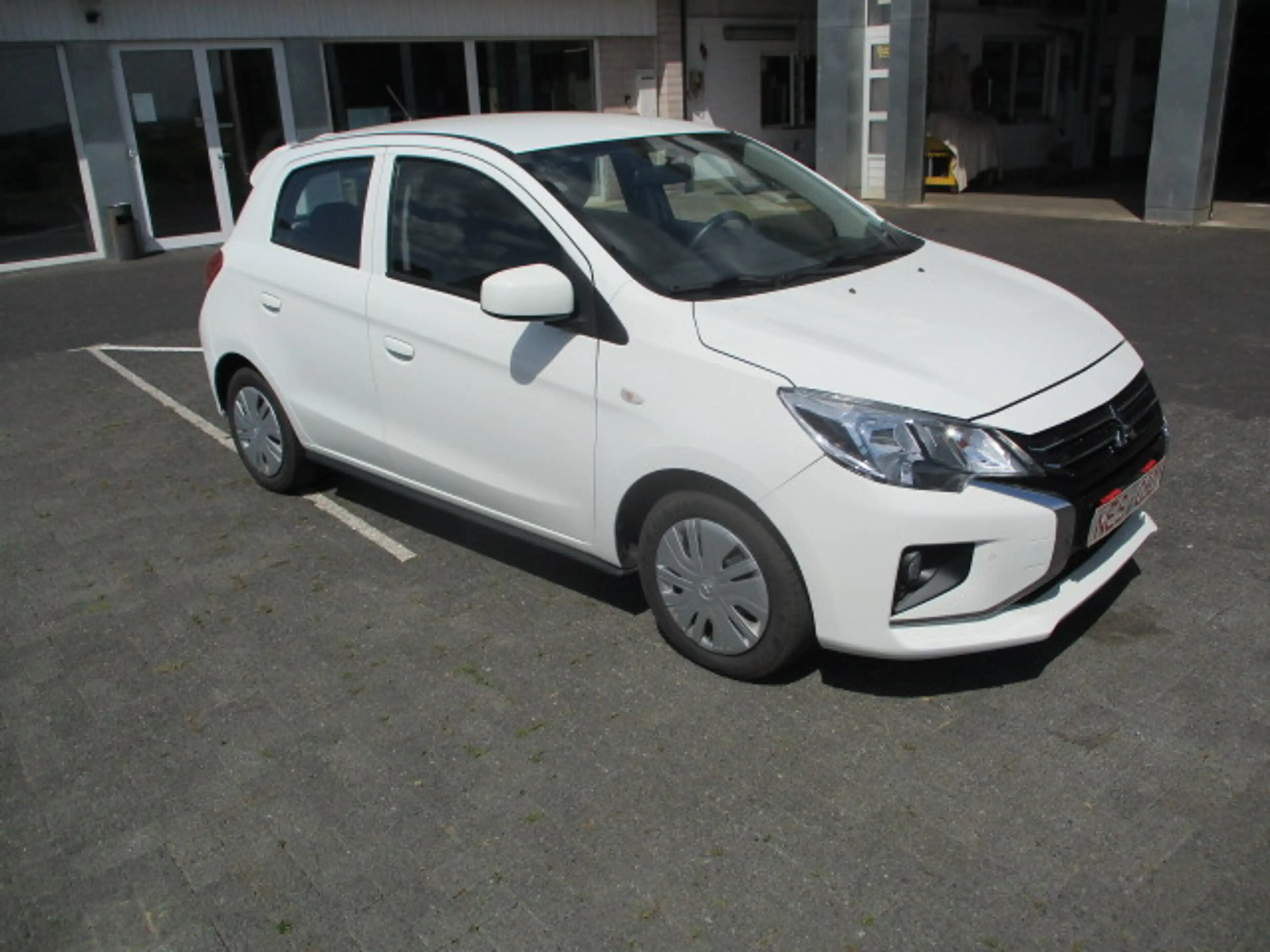 Mitsubishi Space Star Space Star 1.2 Spirit — photo 9